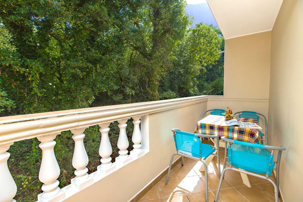 Apartments Villa Popovic Kotor Extérieur photo