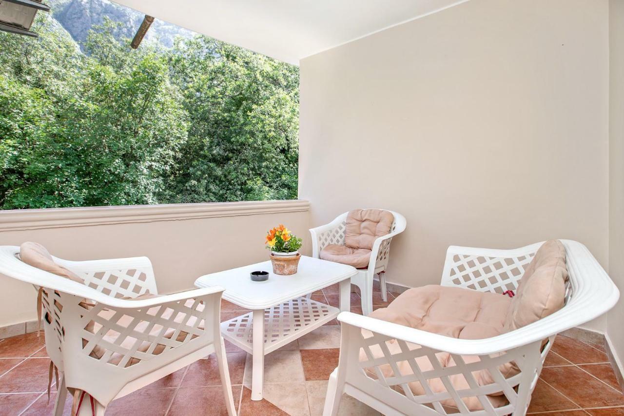 Apartments Villa Popovic Kotor Extérieur photo
